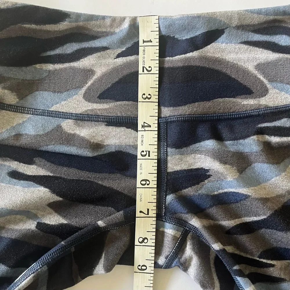 Lululemon Wunder Under Crop III Leggings Blue Camo 22" Inseam Luon Womens Size 4 - Picture 8 of 9